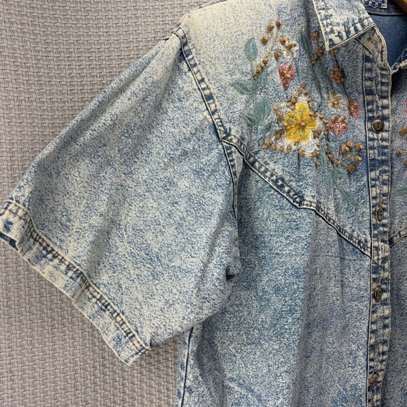 Vtg Pretty Bleu 80's 90's Denim Acid Wash Bedazzled Floral Button Women Top Med - Picture 3 of 9